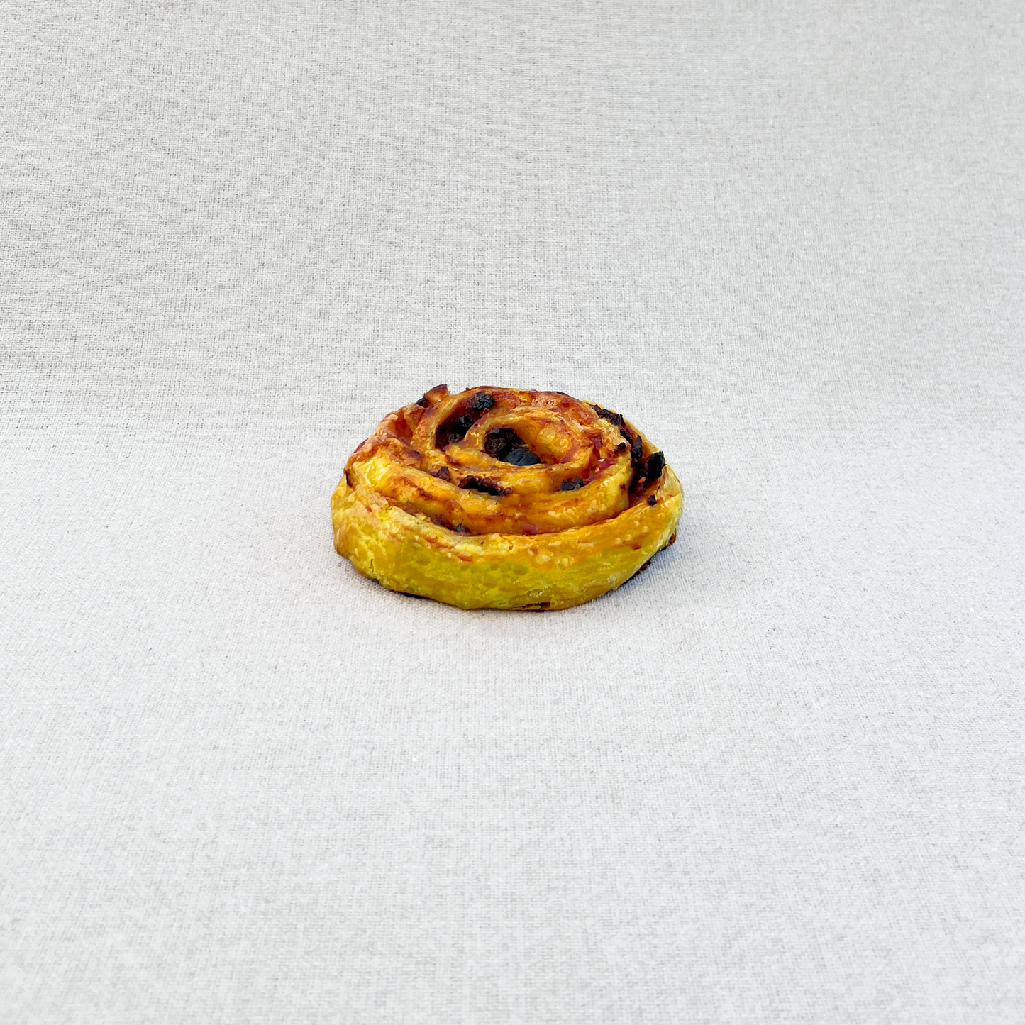 Escargot - curcuma, féta, tomate, olives